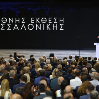 Το διπλό στοίχημα του Μαξίμου στον δρόμο προς τη ΔΕΘ