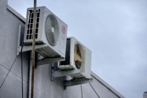 Τα προβλήματα που μπορεί να κρύβει ο θόρυβος του κλιματιστικού και τι πρέπει να κάνετε