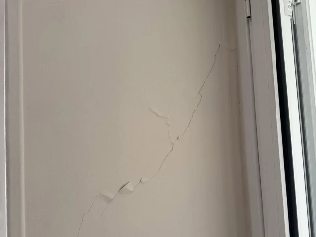 Εισαγγελική έρευνα για τις ρωγμές σε κτήρια της Κυψέλης λόγω έργων του Μετρό