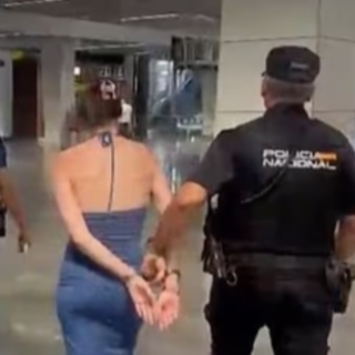 Οικογένεια έκανε διακοπάρες σε θέρετρο στην Ισπανία και εξαφανίστηκε την ώρα της πληρωμής – Συνελήφθη η μητέρα στο αεροδρόμιο