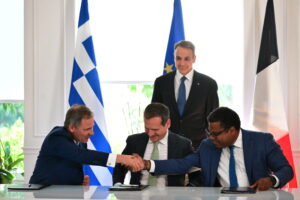 Επιστροφή στις ρίζες της παράταξης