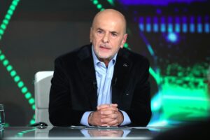 Συγκρούσεις και διαφωνίες φέρνουν τα άνω κάτω στη διοίκηση του ΣΚΑΪ, με αποφάσεις Αλαφούζου