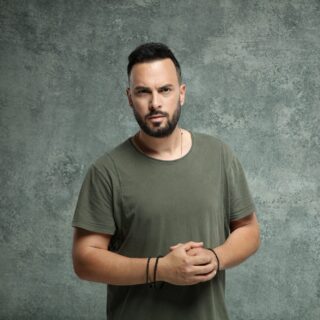 Με 15 επεισόδια έναντι 213.000 ευρώ, ο Χρήστος Ανθόπουλος στην ΕΡΤ