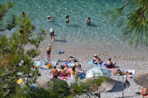 Πόση έκθεση στον ήλιο χρειαζόμαστε πραγματικά;