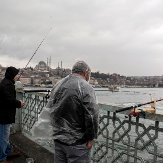 Twitter με φερετζέ και τα γενέθλια του Αϊρτον Σένα