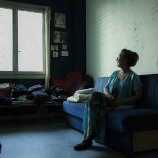 Νέλλη Καρρά: «Κολυμπάμε σε μια θάλασσα συναισθημάτων»