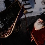 Δείτε έναν ορθόδοξο παπά να λειτουργεί σε γκόσπελ ρυθμό