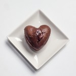 Γιατί πέφτουμε με τα μούτρα στη σοκολάτα όταν αγχωνόμαστε;