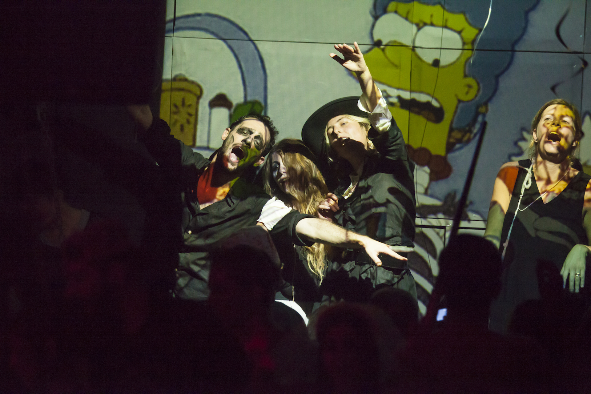 costume; dress up; fun; Halloween; nightlife; party; Six Dogs; spooky; διασκέδαση; θρίλερ]; μεταμφιεση; νυχτερινη ζωή; νύχτα; πάρτυ; τρόμος