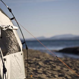 Κερδίστε ένα αντίσκηνο παραλίας και μια πετσέτα Terra Nation για τις διακοπές σας