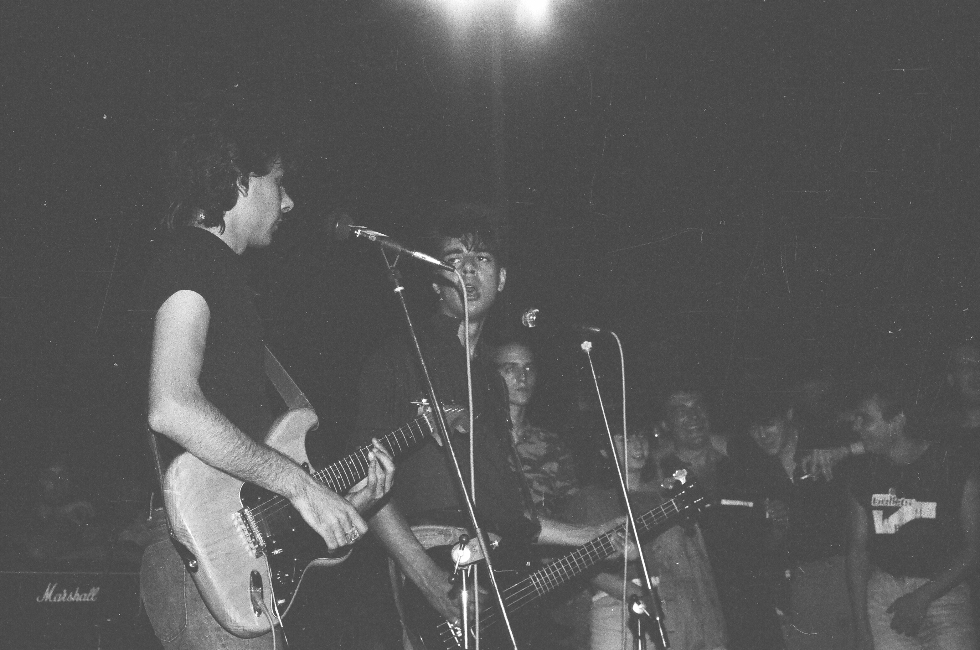 Στην ιστορική συναυλία στο Δημοτικό Θέατρο Παπάγου (1985)
