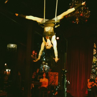 Πειρασμοί κι εγκράτεια στο Μοναστήρι της Τέχνης