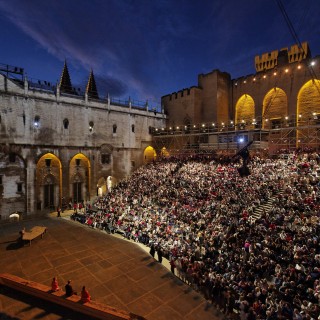 Ανταπόκριση από τη Γαλλία: Τα καλύτερα και τα χειρότερα του Φεστιβάλ της Αβινιόν