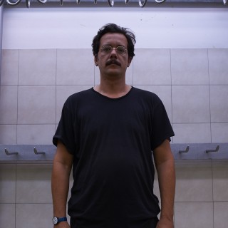 Ο Ευθύμης Φιλίππου «ανεβαίνει» στη Στέγη Γραμμάτων και Τεχνών