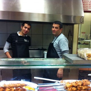 Αυθεντικό, τραγανό φαλάφελ στην πλατεία Βάθη