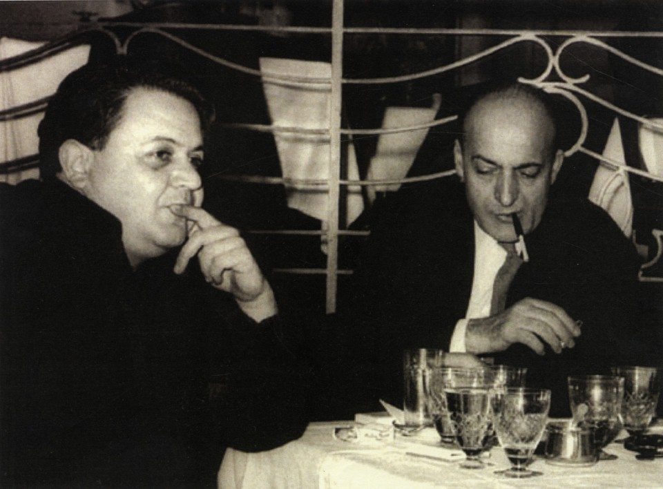 Στου Φλόκα με τον Νίκο Γκάτσο, 1965.