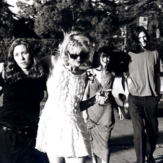 12 κλασικοί δίσκοι που θα έπρεπε να επανακυκλοφορήσουν φέτος