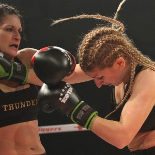 Στην Πάτρα πέφτει ξύλο. Ή και όχι ακριβώς.