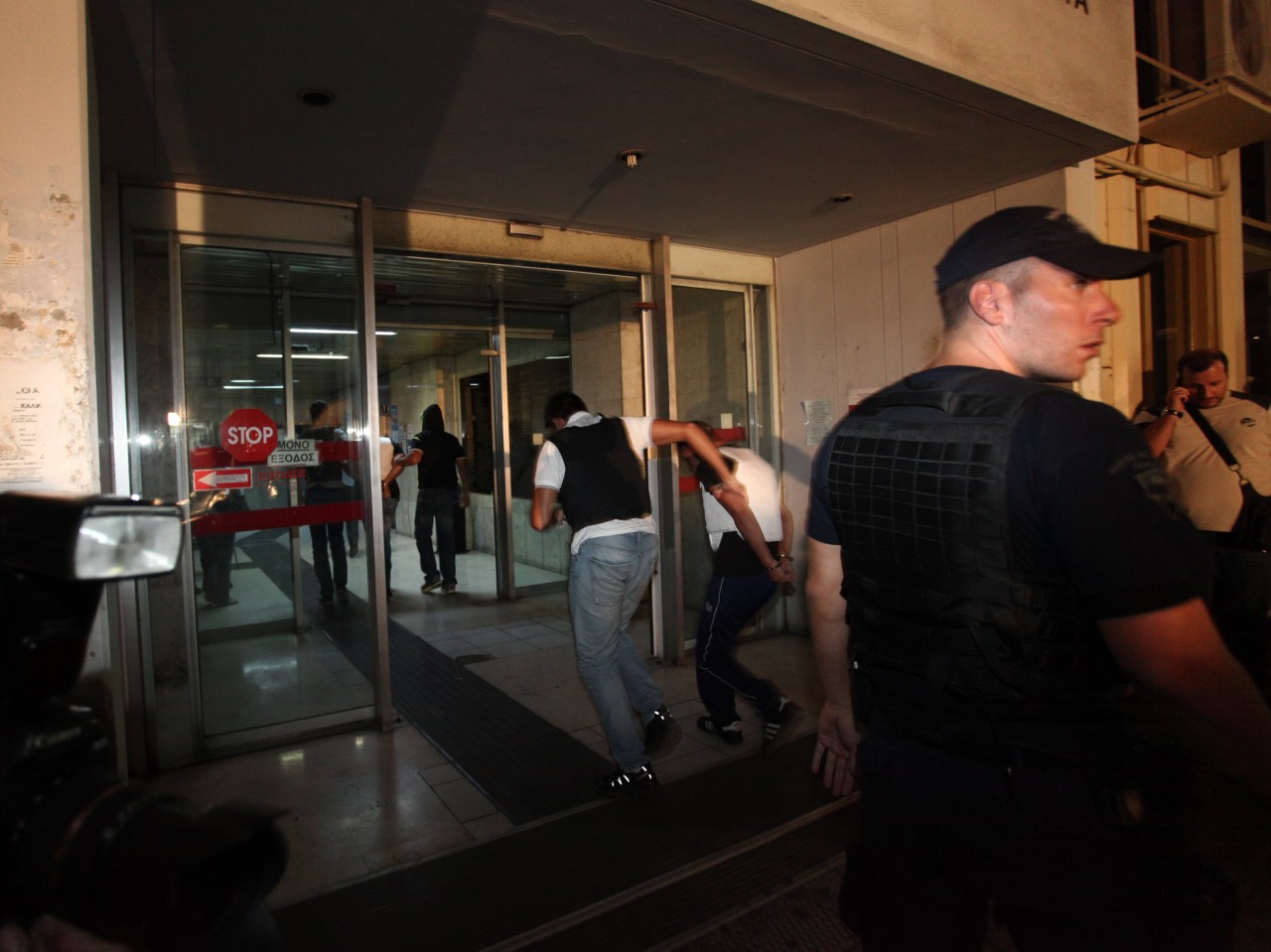 killer, golden dawn, prosecution, arrested, Pavlos Fissas, Παύλος Φύσσας, σύλληψη, δολοφόνος, εισαγγελέας, Πειραιάς, χρυσή αυγή, Νεοναζί