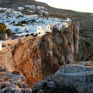 Μονάχα στη Φολέγανδρο όλοι οι άνεμοι χορεύουν…