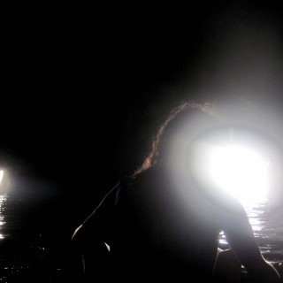 «… και να κάνουμε κουπί μέχρι την τρύπια σπηλιά… »