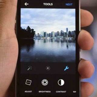 Το Instagram προσθέτει 10 νέες λειτουργίες και γίνεται ο μάγος της εικόνας