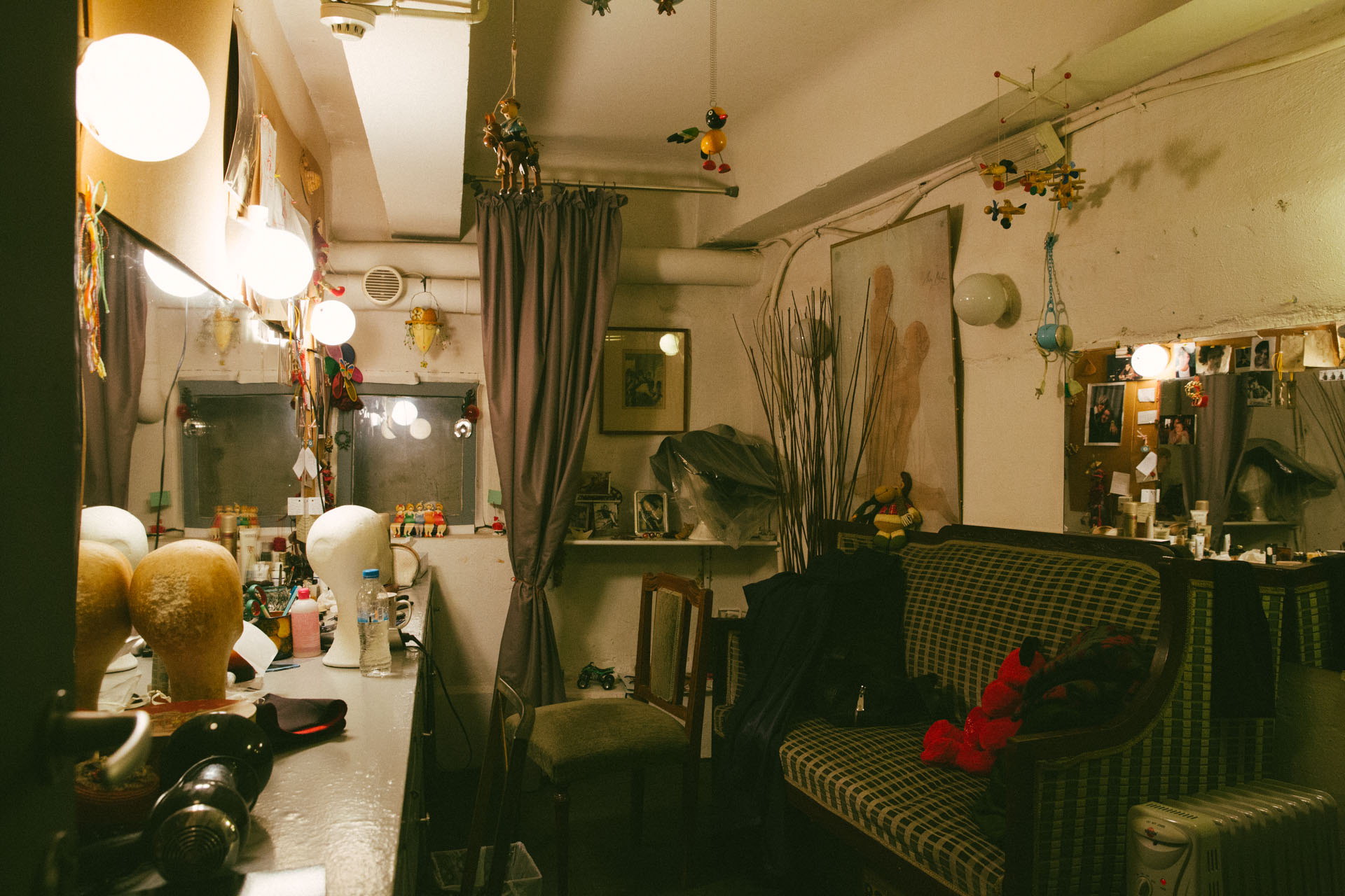 20:25.Το καμαρίνι