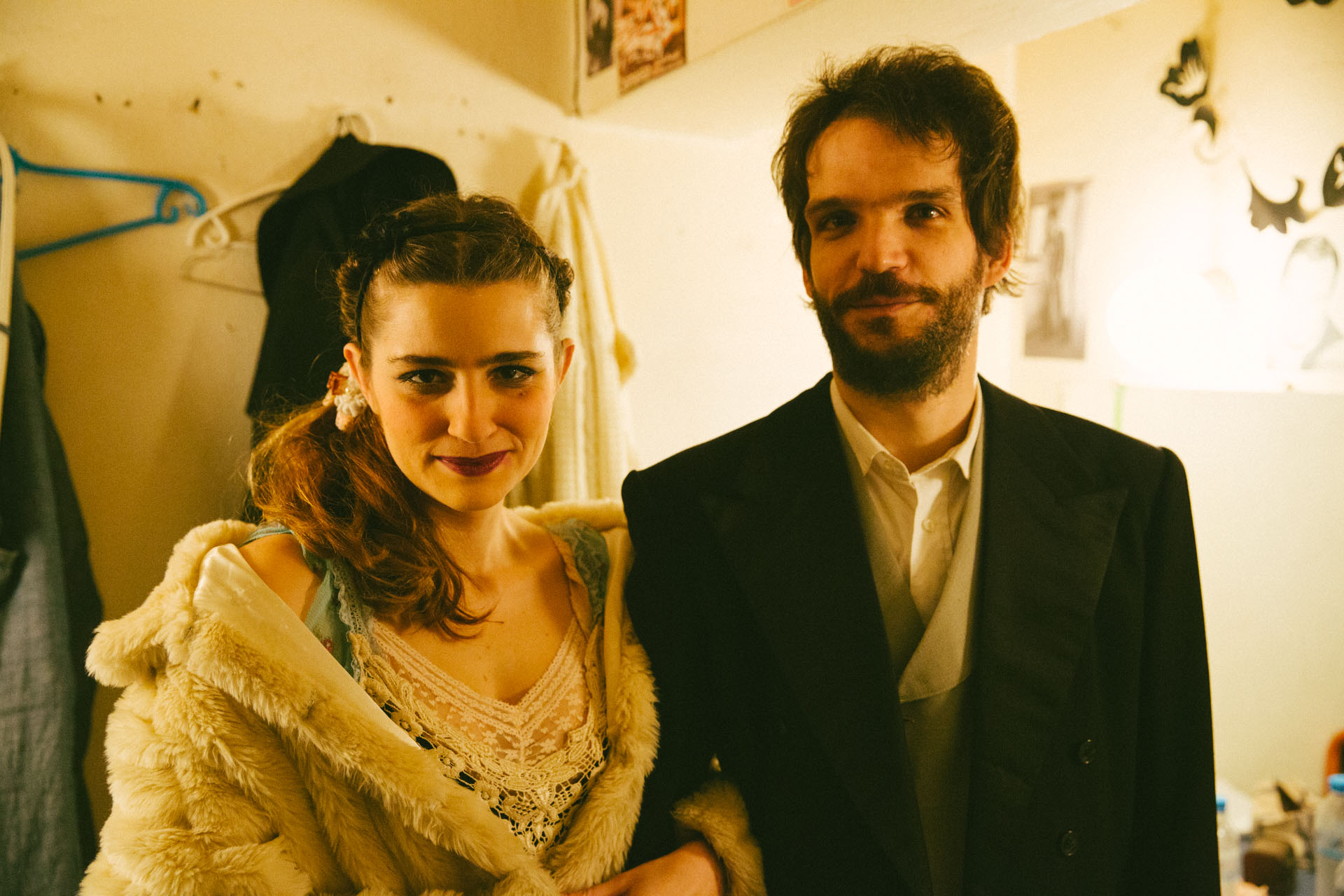 Ο "υιός Όσβαλντ" με την "Ρεγκίνε", πριν από την έναρξη της παράστασης.