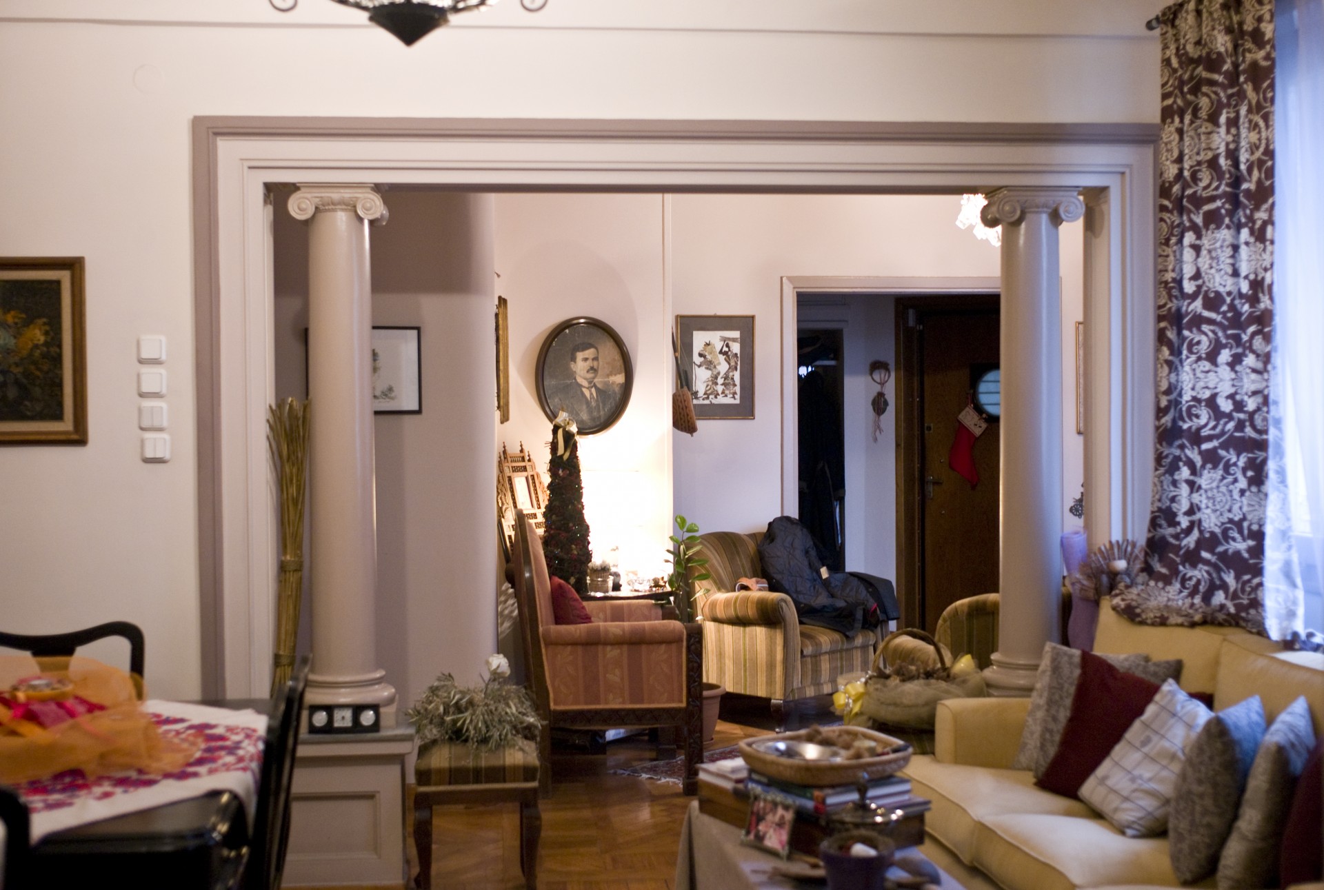 μπλε πολυκατοικία 22