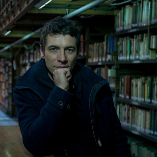 Ο Γιάννης Στάνκογλου έχει δώσει το πουκάμισο του στους Cure