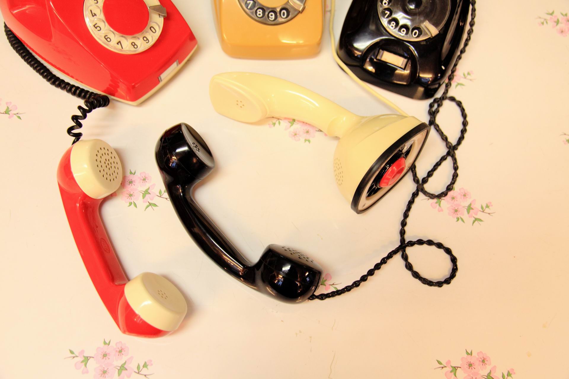 Κορονοϊός: Αυτά είναι τα χρήσιμα τηλέφωνα για να μη νιώσει κανείς μόνος