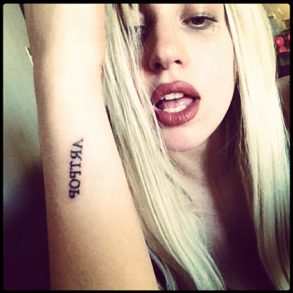 Screen Shot 2013-10-30 at 2.13.45 μ.μ.