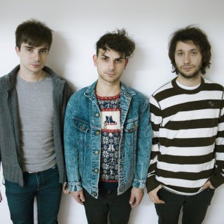 Post Punk με ούγια ιταλική