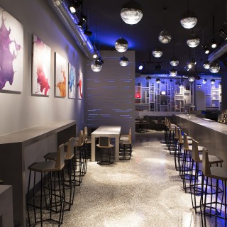 Το “θρυλικό” κλαμπ του Ψυρρή επιστρέφει απόψε στην πλατεία Αγίας Ειρήνης