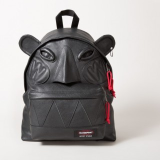 Oι νέες εκκεντρικές τσάντες Eastpak σχεδιασμένες από γνωστούς καλλιτέχνες