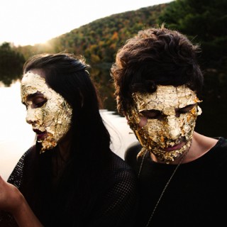 Young Magic – Breathing Statues