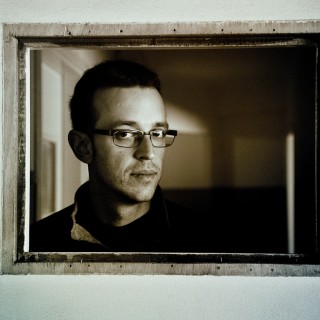 Άρης Χατζηστεφάνου: «Το πρόβλημα με τους φασίστες είναι ότι αποκτούν και χαρακτηριστικά μαζικού κινήματος»