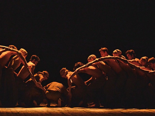 Το Πουθενά, παντού. Κύματα του Παπαϊωάννου στον Ακραμ Καν και ο Σίσυφος του στον Ρόμπερτ Γουίλσον