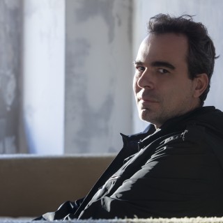 Ο Ντένης Ηλιάδης και το Κατά το Δαίμονα Εαυτού