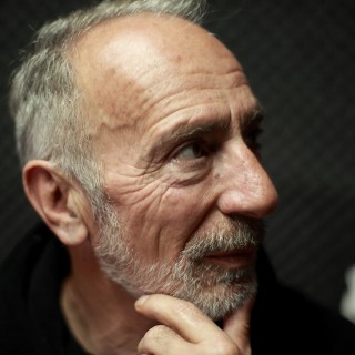 Ο πιο «κουζουλός» ραδιοφωνικός παραγωγός της Ευρώπης εκπέμπει από τη Γαύδο