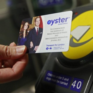 Ποιες νέες κάρτες; Τα μέσα μεταφοράς δεν χρειάζονται καθόλου κάρτες!