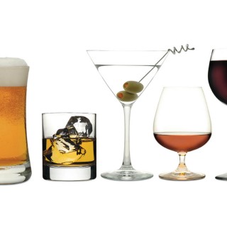 Infonympho20: Τα έξι ποτά που παχαίνουν, 19 άγνωστες πληροφορίες για το IKEA και ένας πωπός