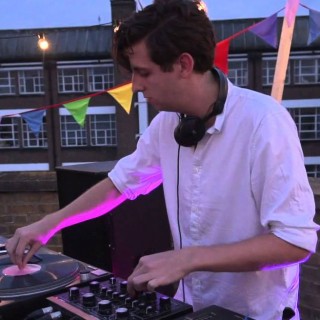 Saturday Night Rave: Ο Jamie xx σε μια ταράτσα στο Λονδίνο