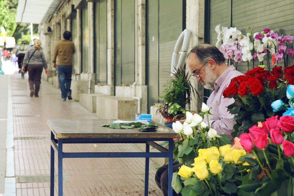 Ο Σπύρος Κοντογιάννης πάνω στη δουλειά. 