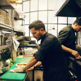 Ο Βασίλης Σπόρος φέρνει το street food του Brooklyn στην Αθήνα