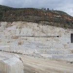 Ακολουθώντας τα μάρμαρα.