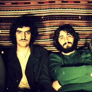 «Είμαστε οι Vickers, μια ψυχεδελική ποπ μπάντα απ’ τη Φλωρεντία»