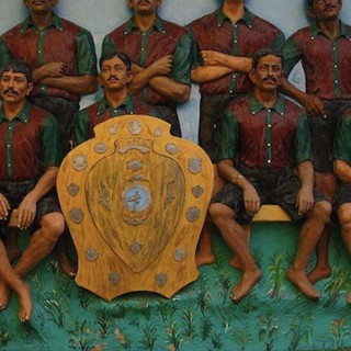 Το Ξυπόλητο Τάγμα και η Νιρβάνα του 1950