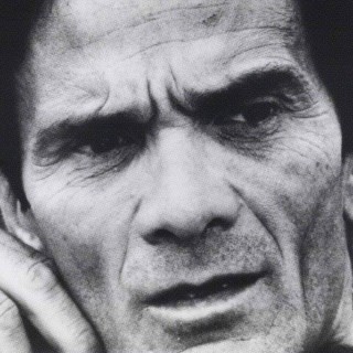 Τι σχέση έχει το outing του δημοσιογράφου Θεόδωρου Ανδρεάδη-Συγγελάκη με τις δολοφονίες των Χρυσαυγιτών και την αισθητική του Πιερ Πάολο Παζολίνι;