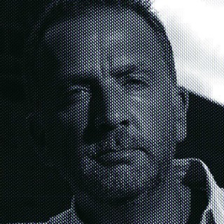 George Pelecanos: «Δε θα έλεγα ούτε μία κουβέντα σε έναν χρυσαυγίτη»